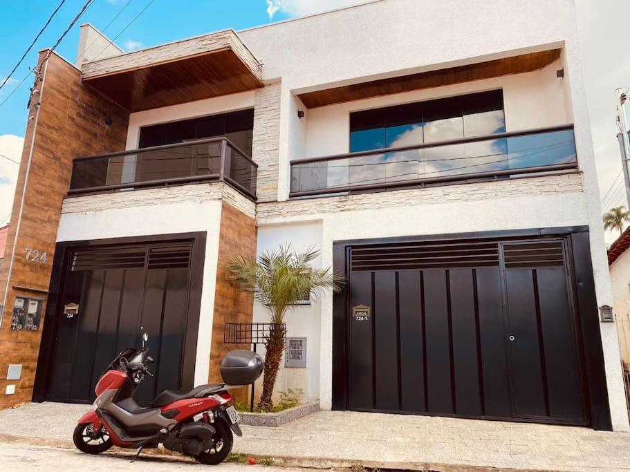 Villa Casa Unica E Moderna Centro Poços de Caldas Exterior foto
