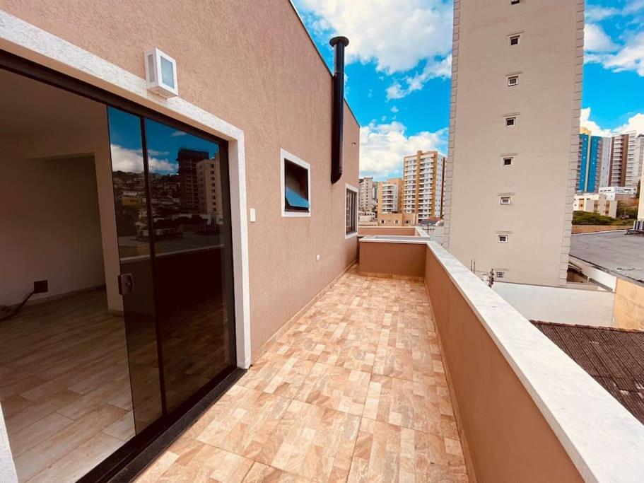 Villa Casa Unica E Moderna Centro Poços de Caldas Exterior foto